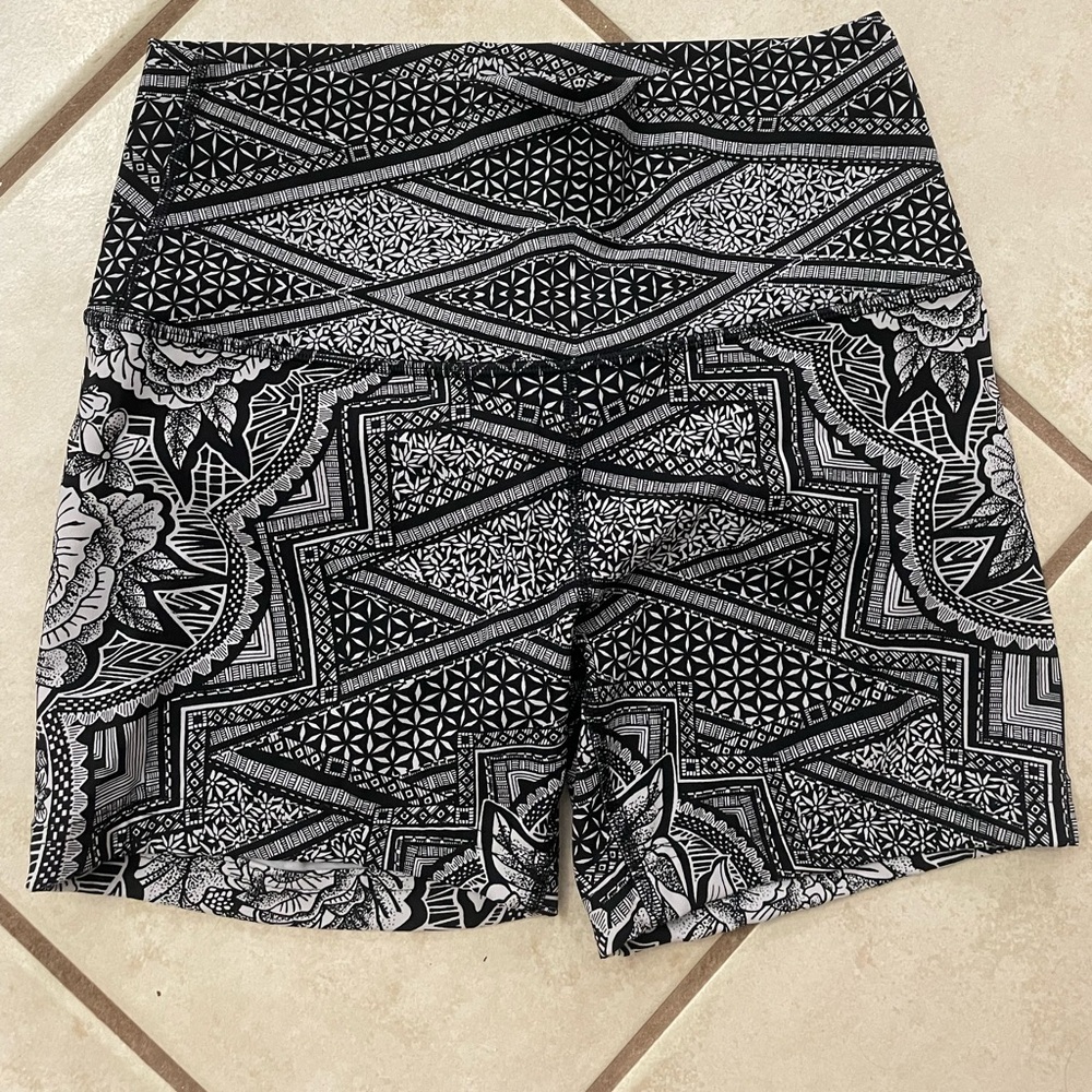 Wunder Under High Rise Lululemon Shorts 6